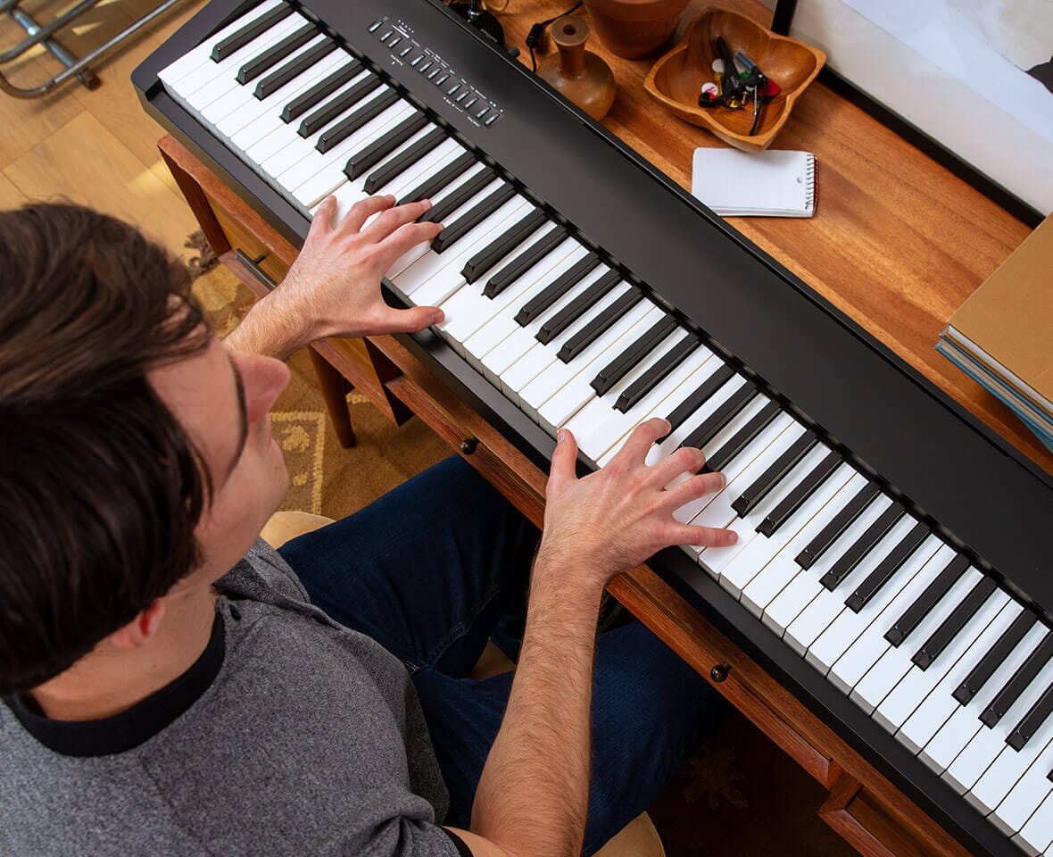 Roland FP-30X (1).jpg